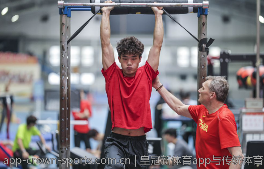 皇冠新体育app与传统体育平台的优劣对比